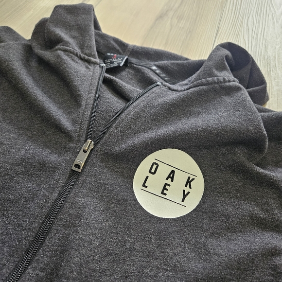 Oakley Lightweight Hoodie - Mens Large - Picture 3 of 6